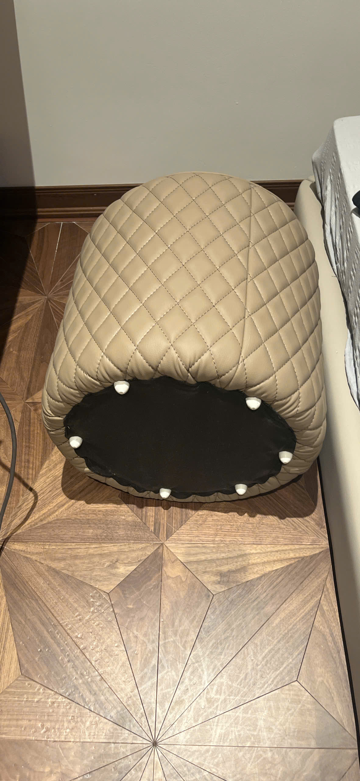 Sàn gỗ sử dụng chưa đúng cách