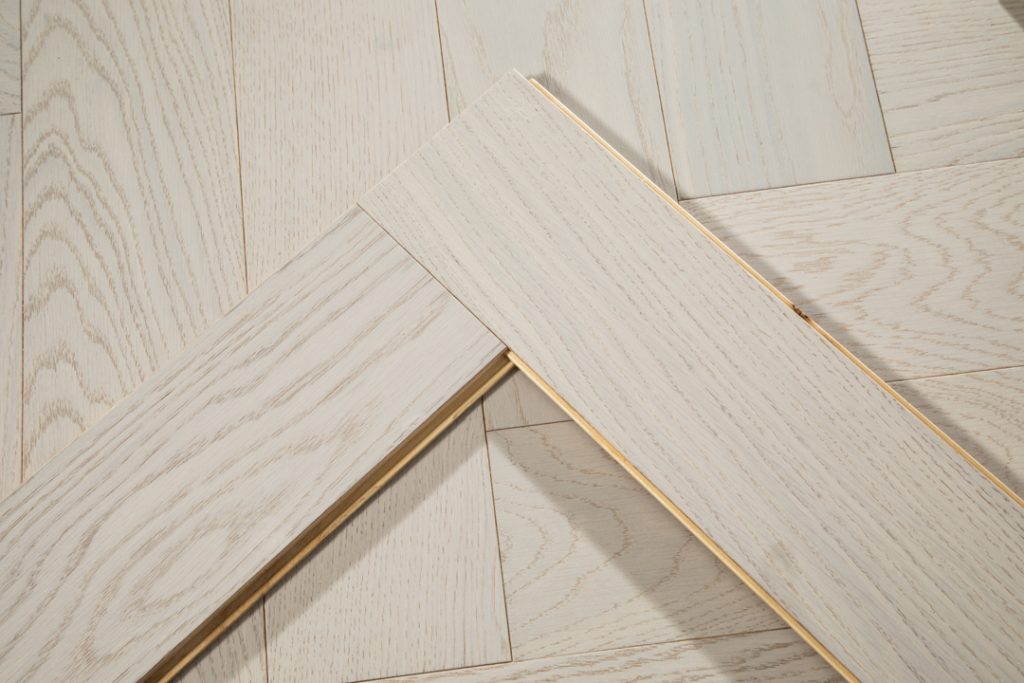Sàn gỗ Plywood xương cá mã F381